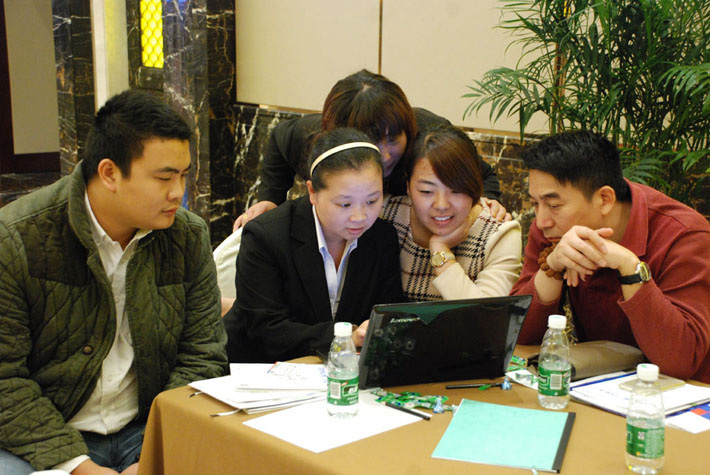 高瞻遠(yuǎn)矚，移攬?zhí)煜? 2014年百度移動(dòng)推廣峰會(huì)會(huì)議報(bào)道